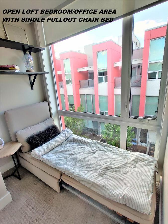 Monki Di Executive Suites - Glas - Luxury Inner City Home 3 Min To Downtown W Private Rooftop Patio Fireplace カルガリー エクステリア 写真